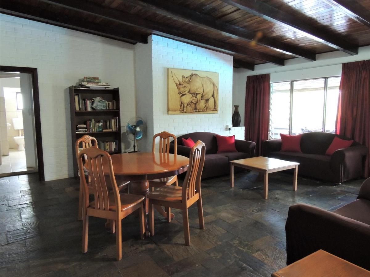 Bushpigs Haven Apartment Japaratinga Ngoại thất bức ảnh