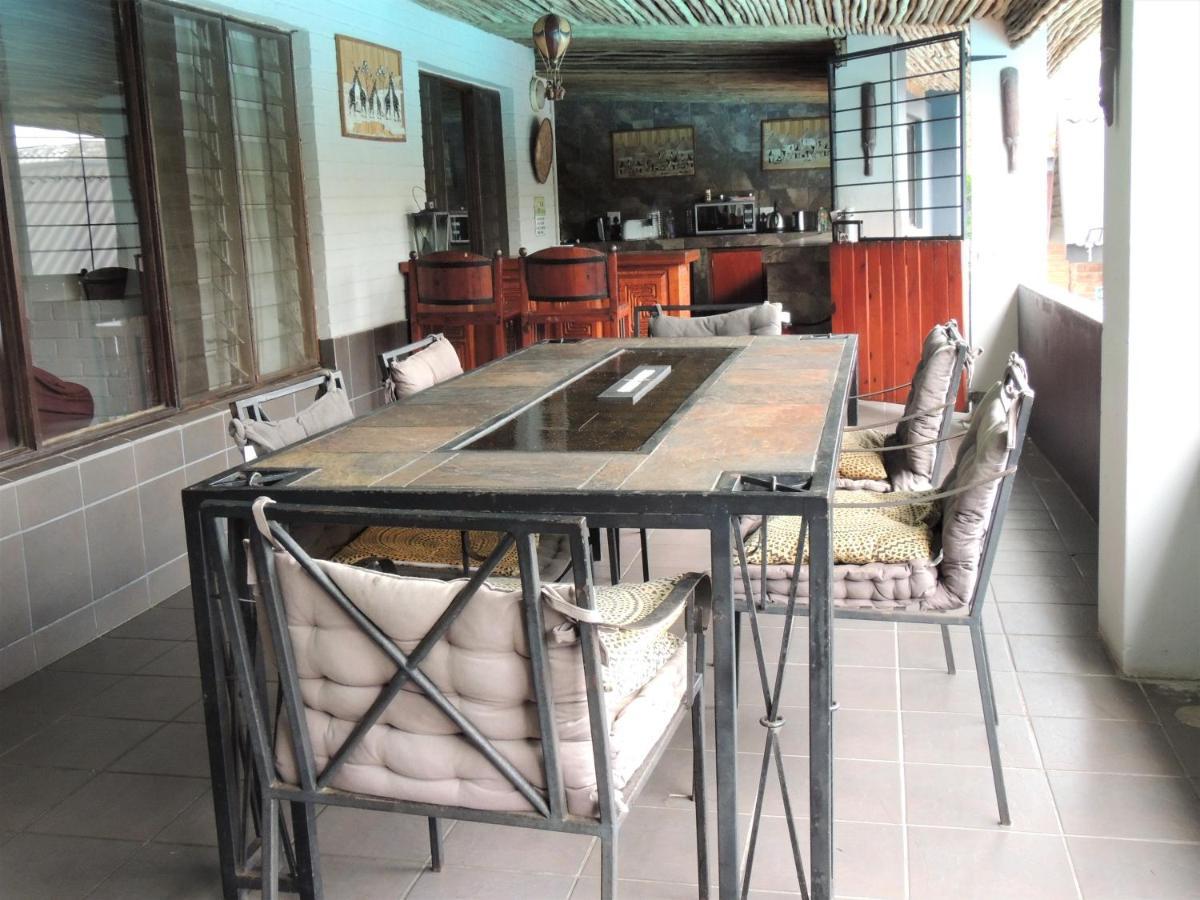 Bushpigs Haven Apartment Japaratinga Ngoại thất bức ảnh